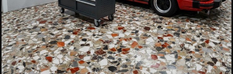 Flake Epoxy Installers Near Me in Maghull L31 0
